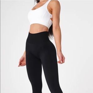 Nvgtn black solid seamless leggins